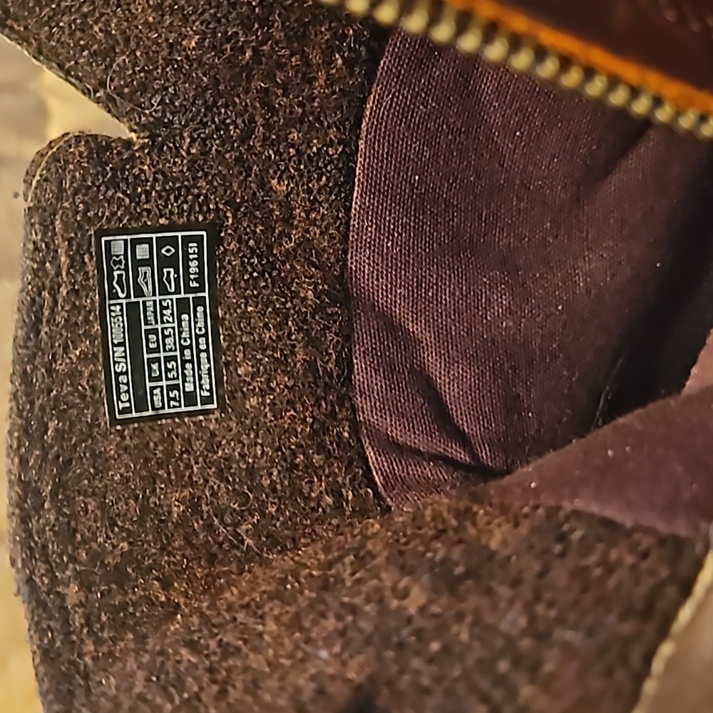 Teva De LA Vina Leather Boots - Picture 5 of 8